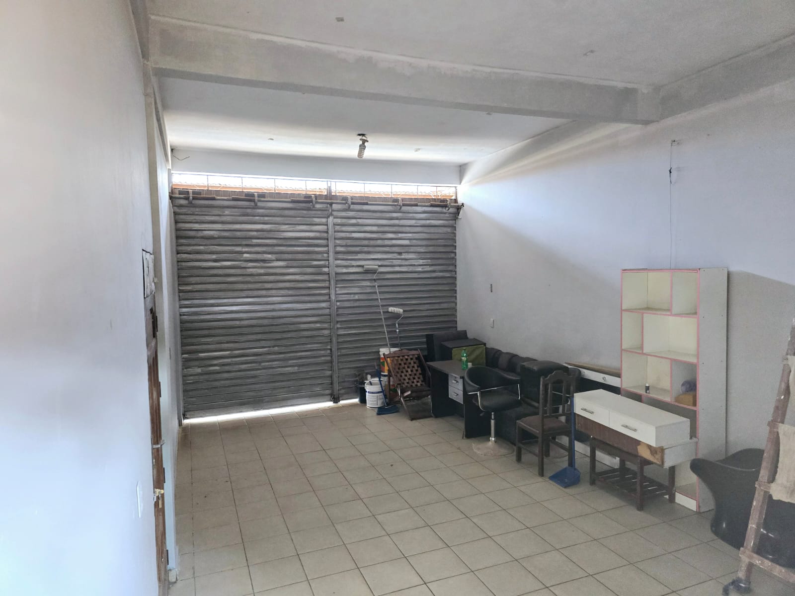 CASA COMERCIAL EN VENTA SOBRE 9NO ANILLO ZONA ESTE USO MIXTO - INMUEBLE NUMERO 301