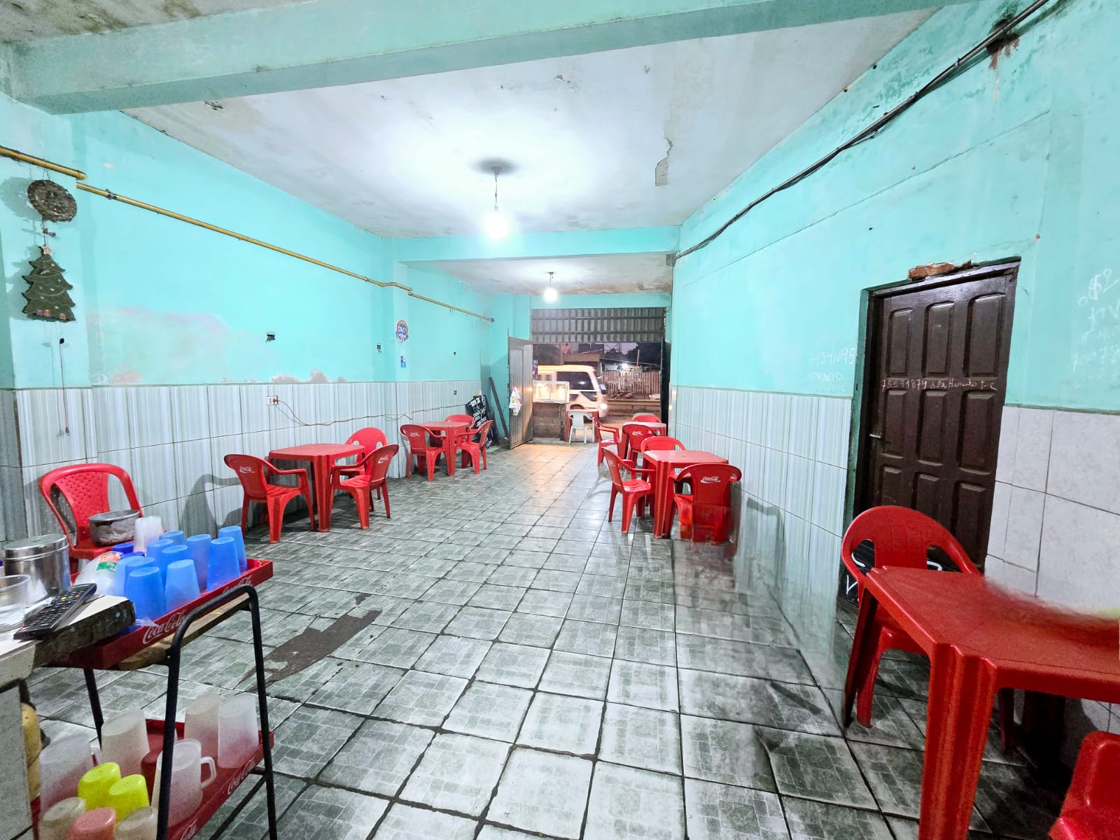 CASA COMERCIAL EN VENTA, SOBRE AVENIDA LUJAN - INMUEBLE NUMERO 304