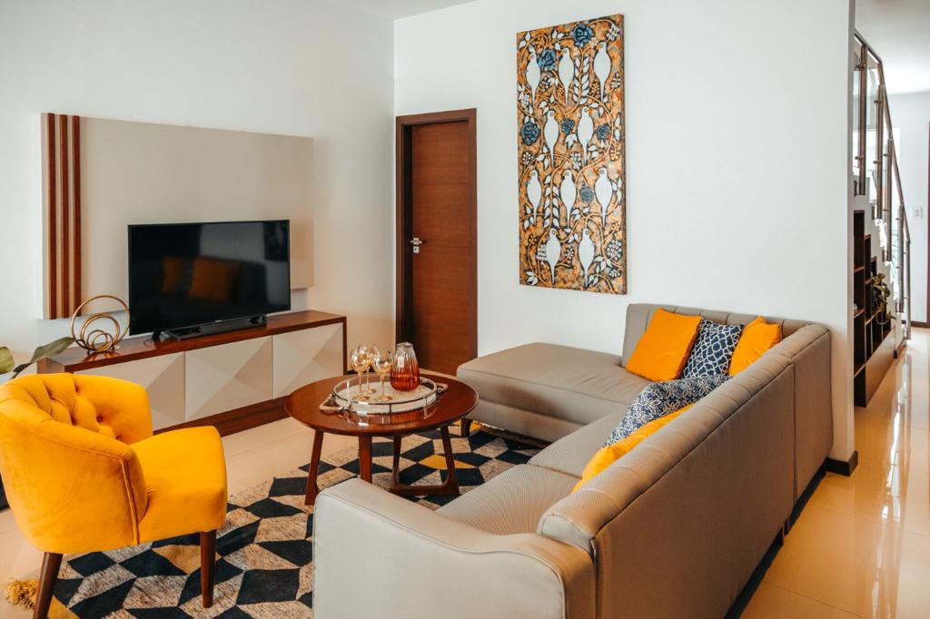 CASA DE LUJO DE 4 DORMITORIOS EN VENTA ZONA NORTE DENTRO DE CONDOMINIO - INMUEBLE NUMERO 317