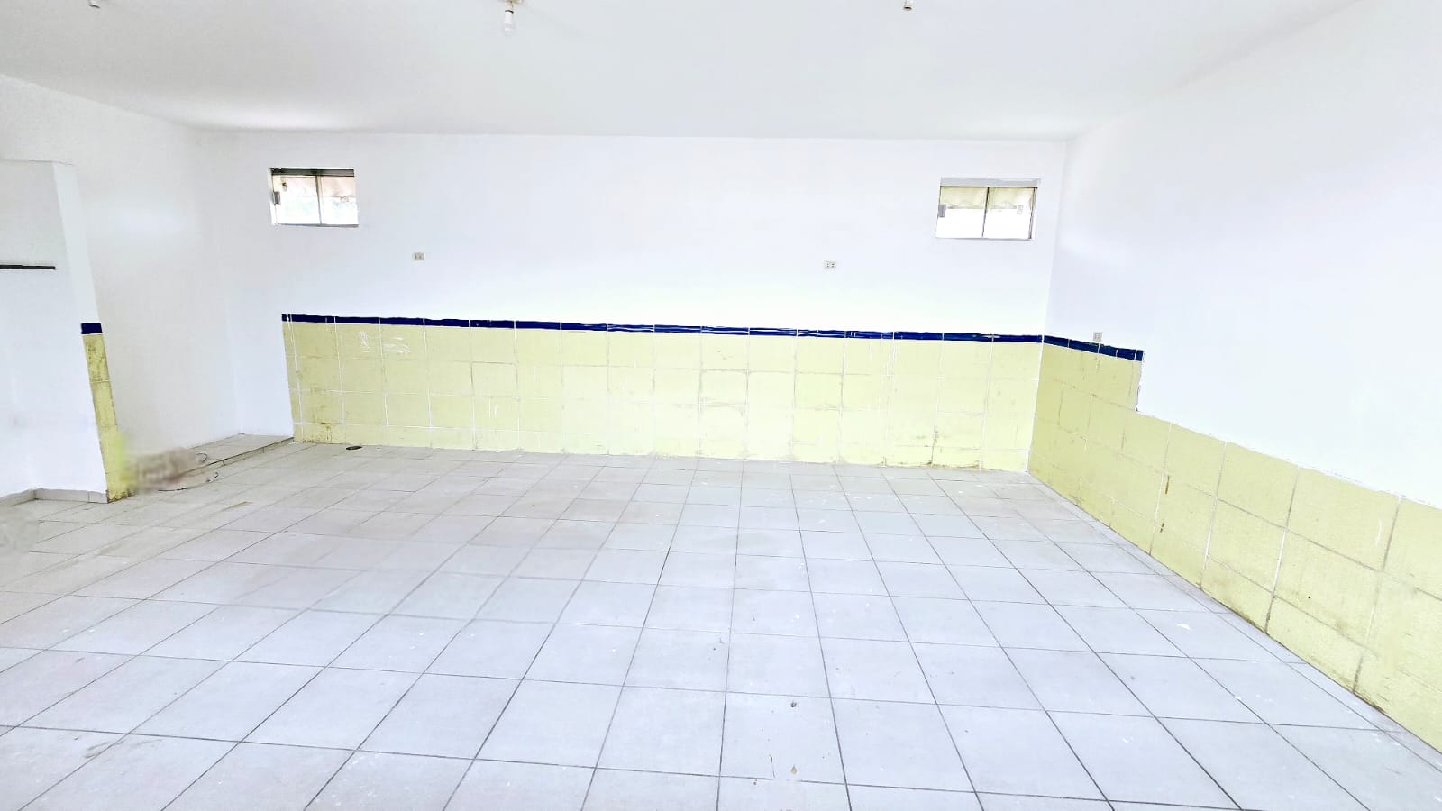 GALPON CON OFICINAS EN VENTA ZONA SUR - INMUEBLE NUMERO 394