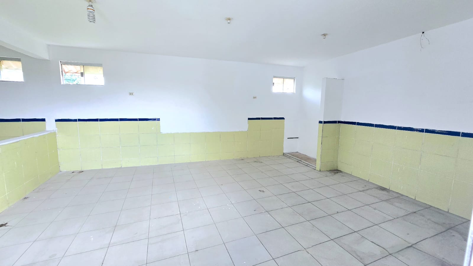 GALPON CON OFICINAS EN VENTA ZONA SUR - INMUEBLE NUMERO 394