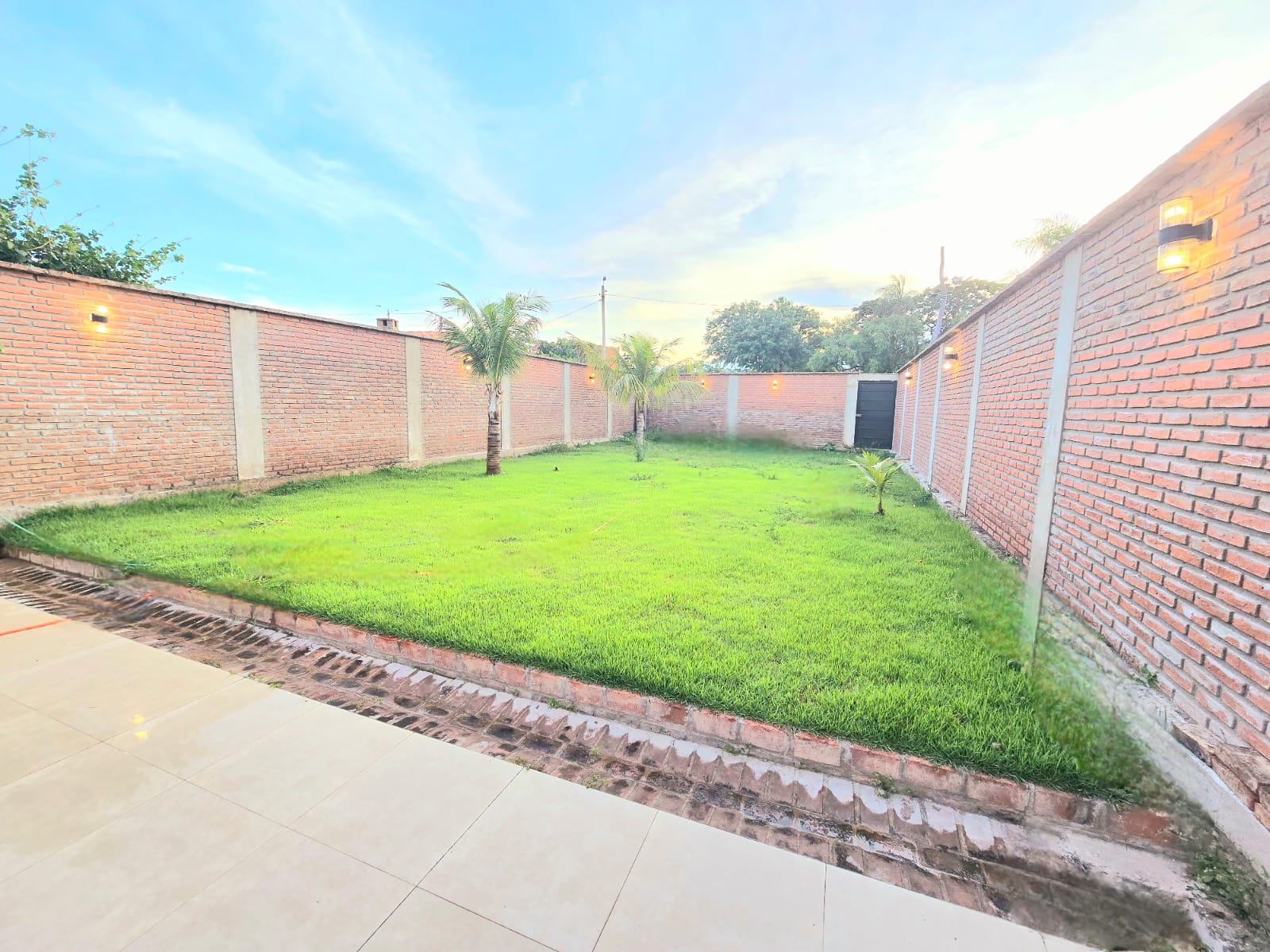 HERMOSA CASA EN VENTA EN URUBO - INMUEBLE NUMERO 437