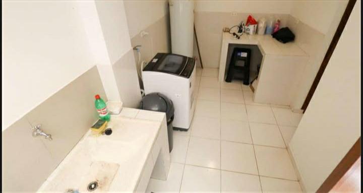 CASA COMERCIAL CON TIENDA EN VENTA SOBRE AVENIDA - INMUEBLE NUMERO 497