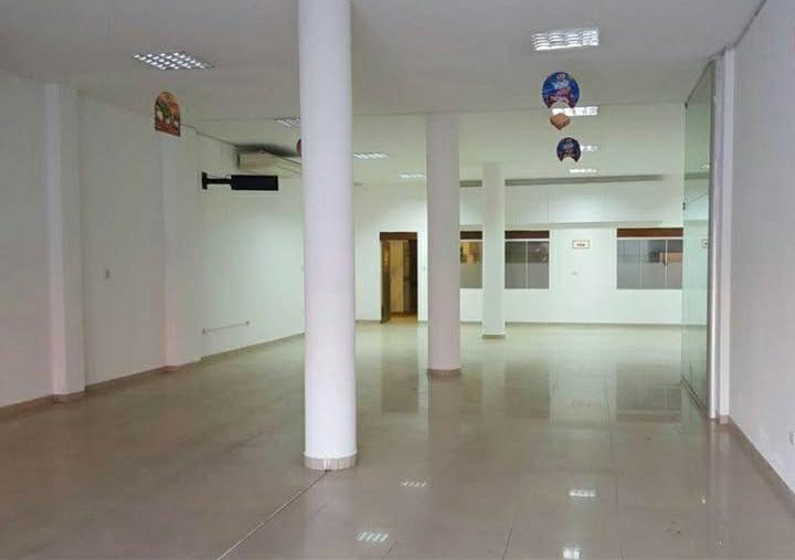CASA COMERCIAL CON TIENDA EN VENTA SOBRE AVENIDA - INMUEBLE NUMERO 497