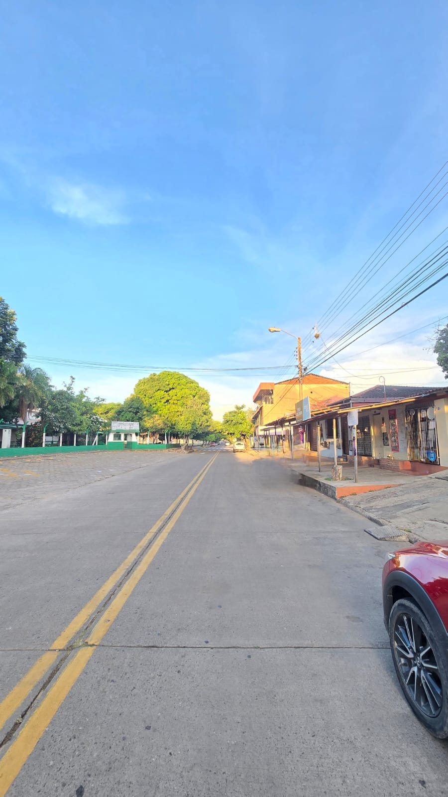 CASA COMERCIAL EN VENTA A 3 CUADRAS DEL COMERCIAL CHIRIGUANO - INMUEBLE NUMERO 529