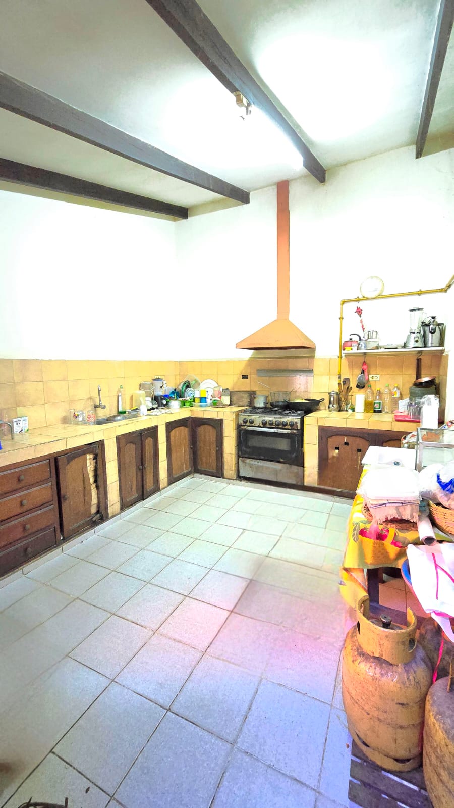 CASA COMERCIAL EN VENTA A 3 CUADRAS DEL COMERCIAL CHIRIGUANO - INMUEBLE NUMERO 529