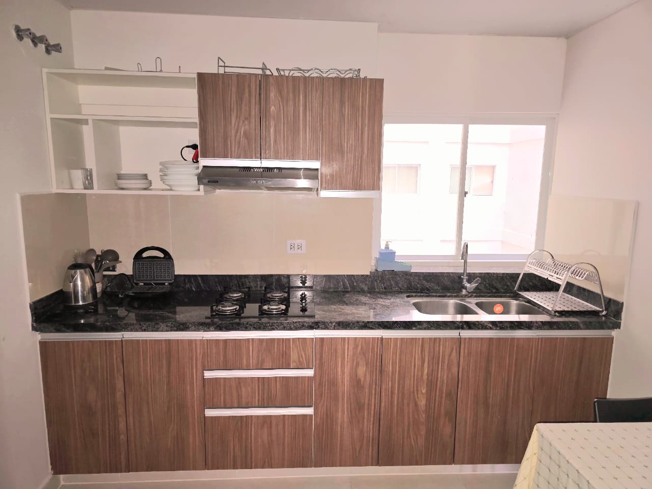DEPARTAMENTO AMOBLADO EN ANTICRETICO DE 4 DORMITORIOS - INMUEBLE NUMERO 546