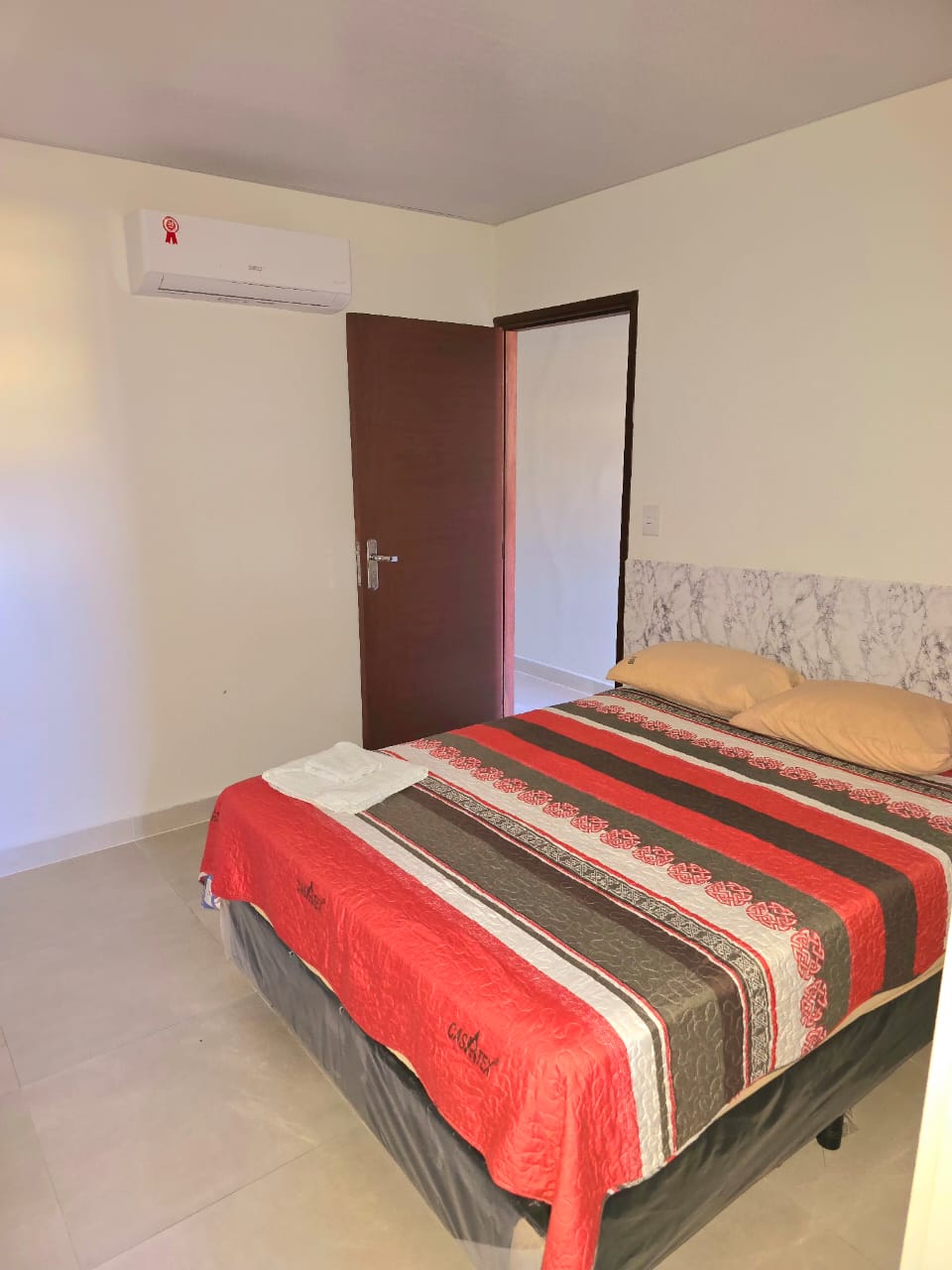 DEPARTAMENTO AMOBLADO EN ANTICRETICO DE 4 DORMITORIOS - INMUEBLE NUMERO 546