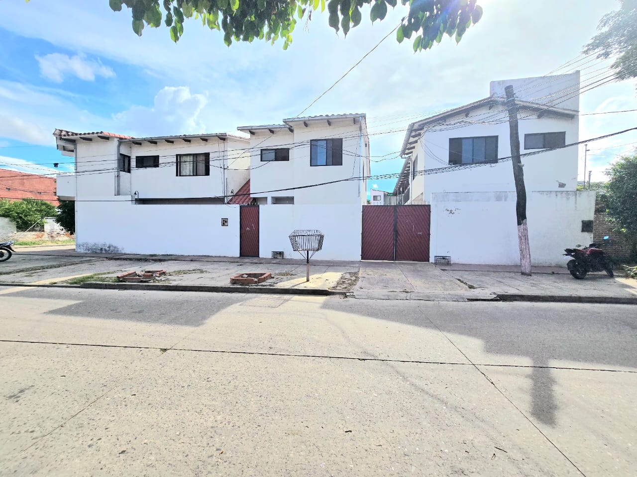 CASA COMERCIAL EN VENTA ZONA OESTE - INMUEBLE NUMERO 568