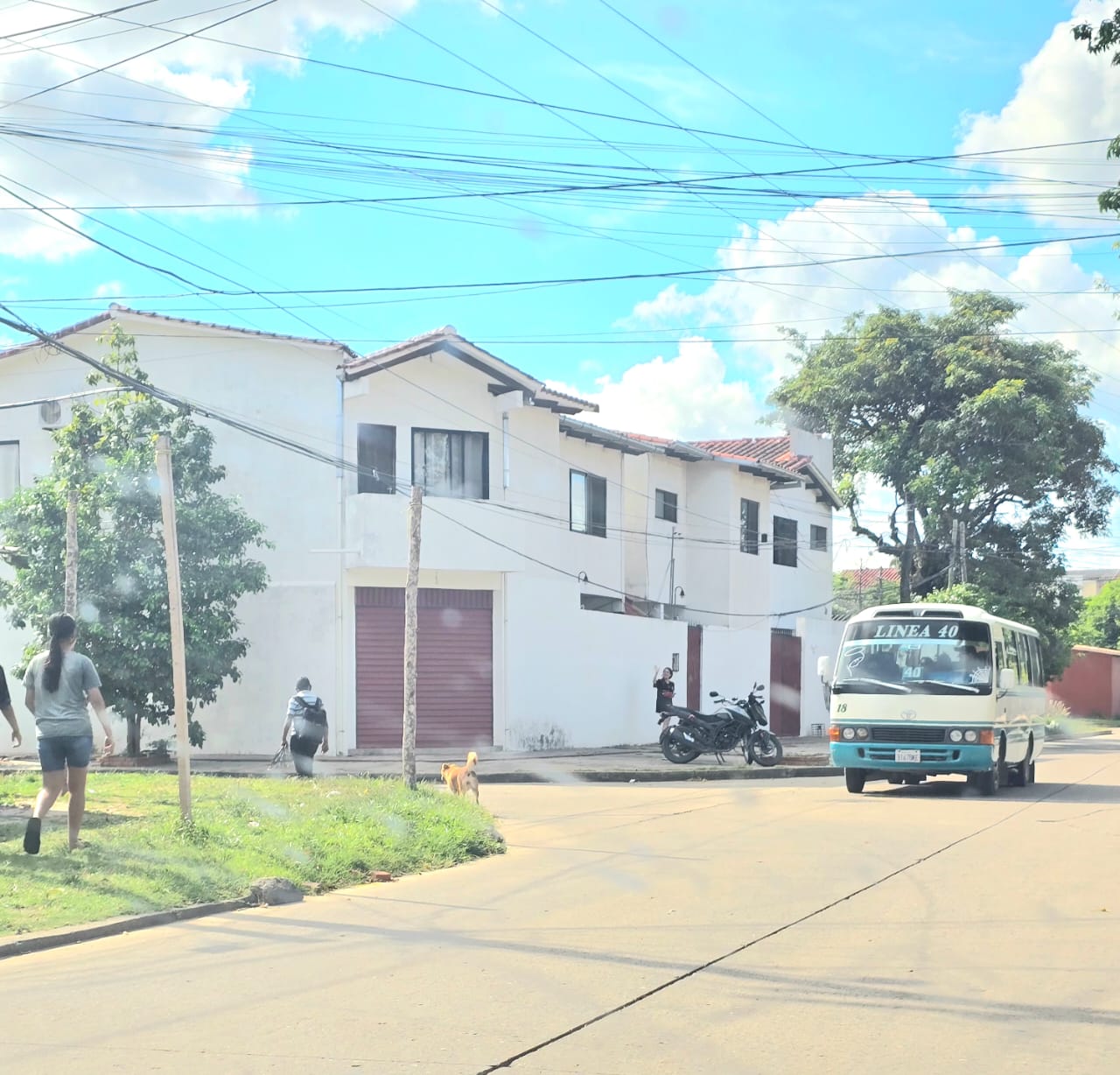 CASA COMERCIAL EN VENTA ZONA OESTE - INMUEBLE NUMERO 568