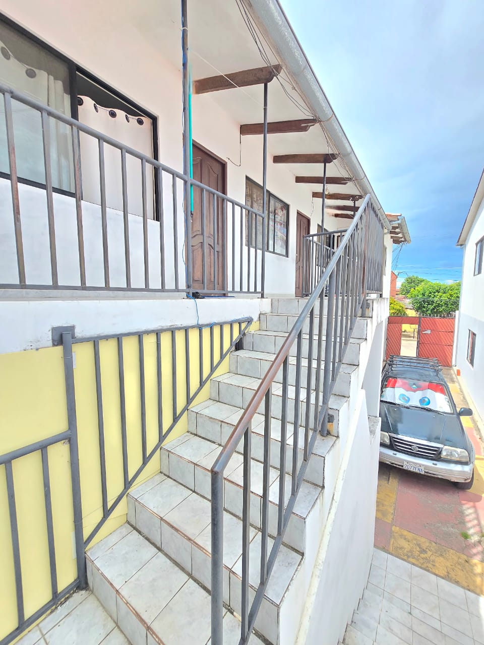 CASA COMERCIAL EN VENTA ZONA OESTE - INMUEBLE NUMERO 568