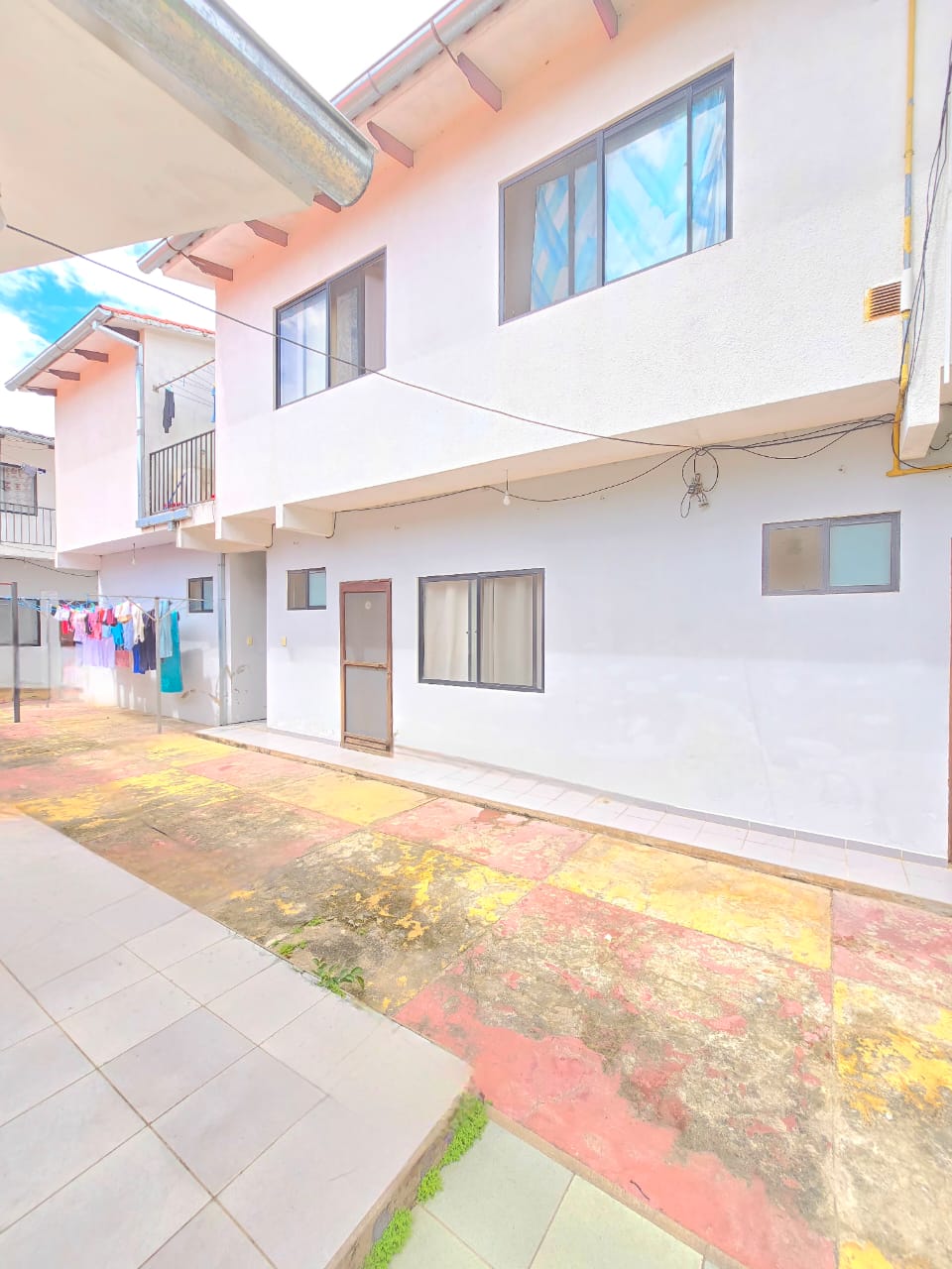 CASA COMERCIAL EN VENTA ZONA OESTE - INMUEBLE NUMERO 568