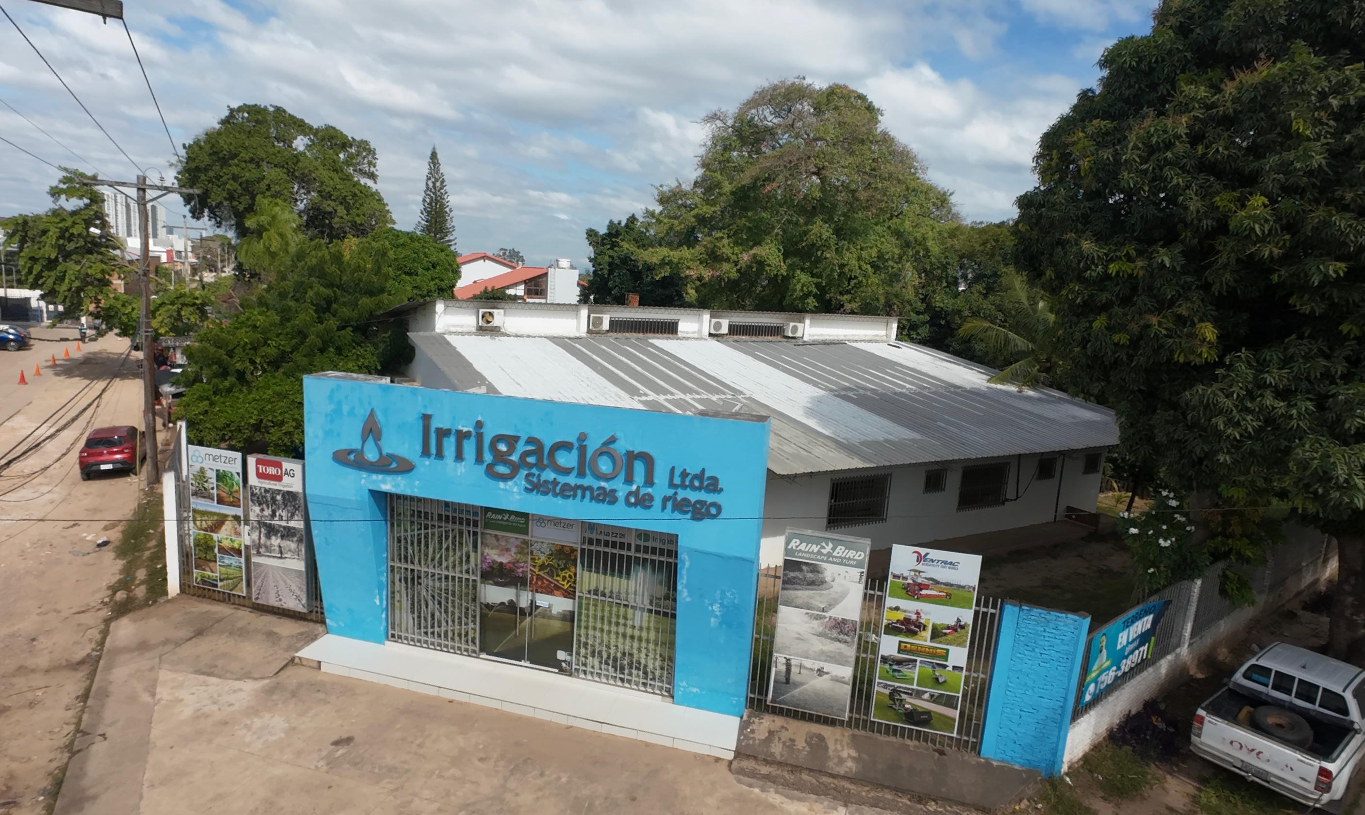 AMPLIO TERRENO CON OFICINAS, SHOWROOM Y GALPON EN VENTA SOBRE AVENIDA PRINCIPAL ZONA NORTE - INMUEBLE NUMERO 661