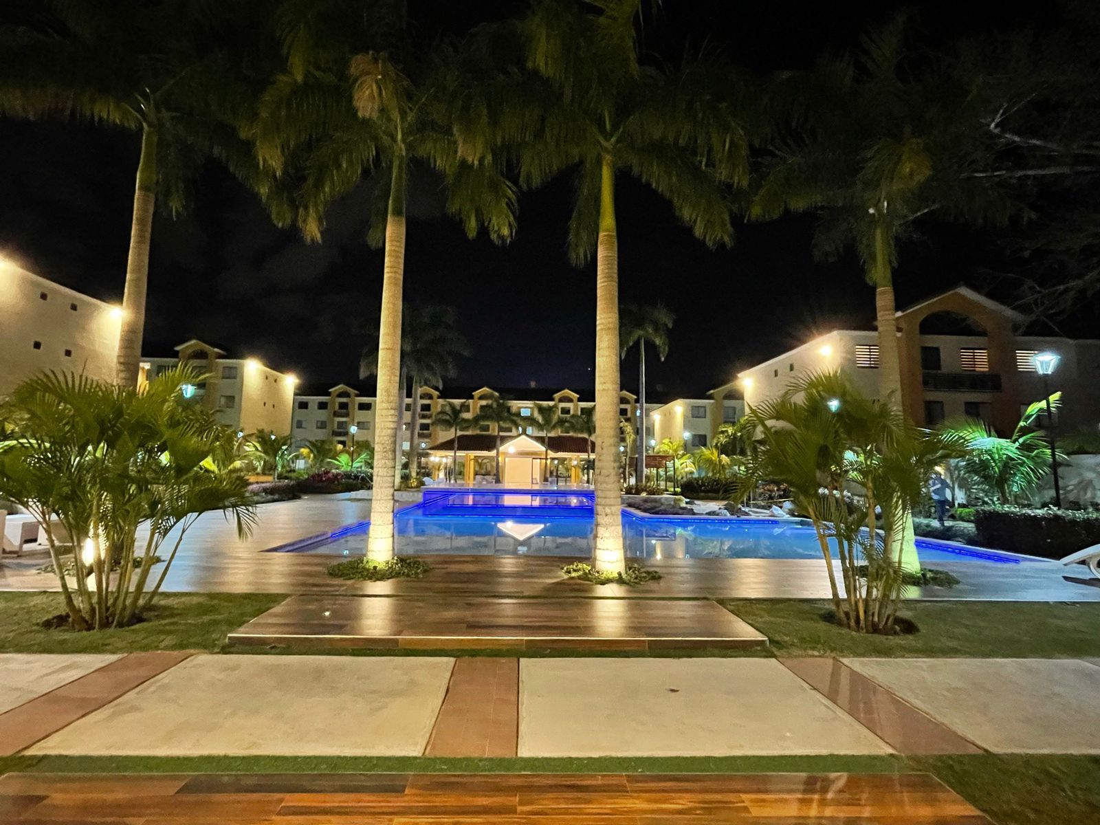 DEPARTAMENTO 3 DORMITORIOS EN VENTA EN CONDOMINIO PIAZZA - INMUEBLE NUMERO 679