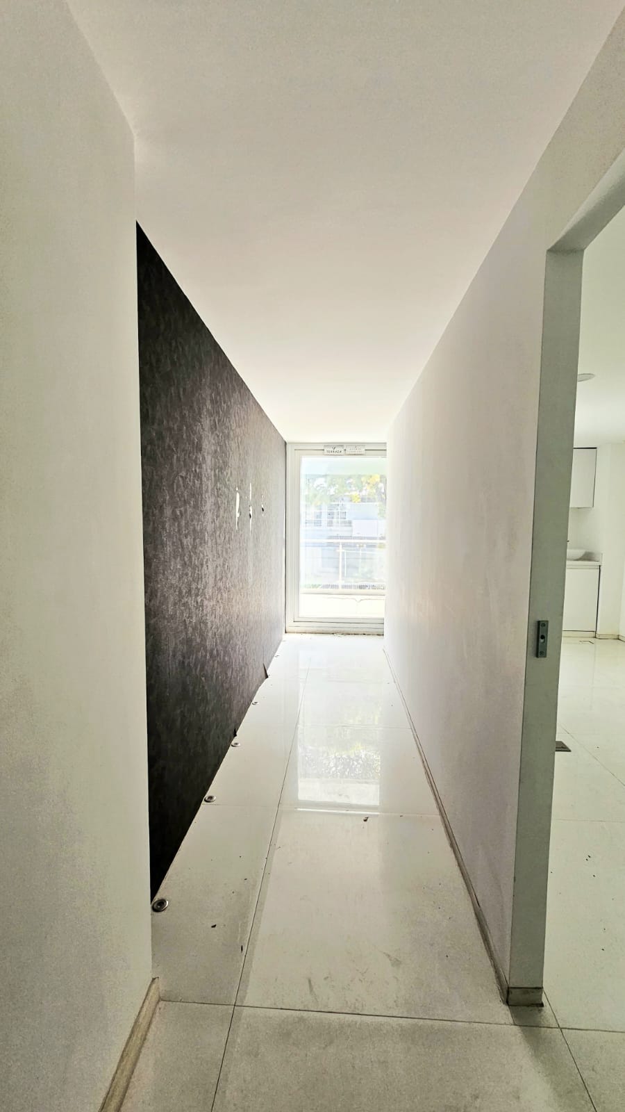 LOCAL COMERCIAL EN VENTA EN EQUIPETROL - INMUEBLE NUMERO 710