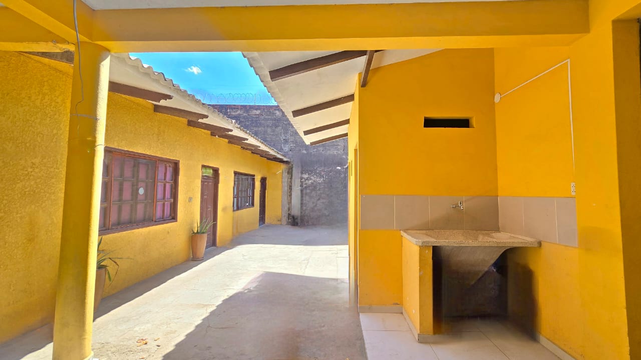 CASA EN VENTA DE 11 AMBIENTES ZONA NORTE FUERA DE CONDOMINIO - INMUEBLE NUMERO 719