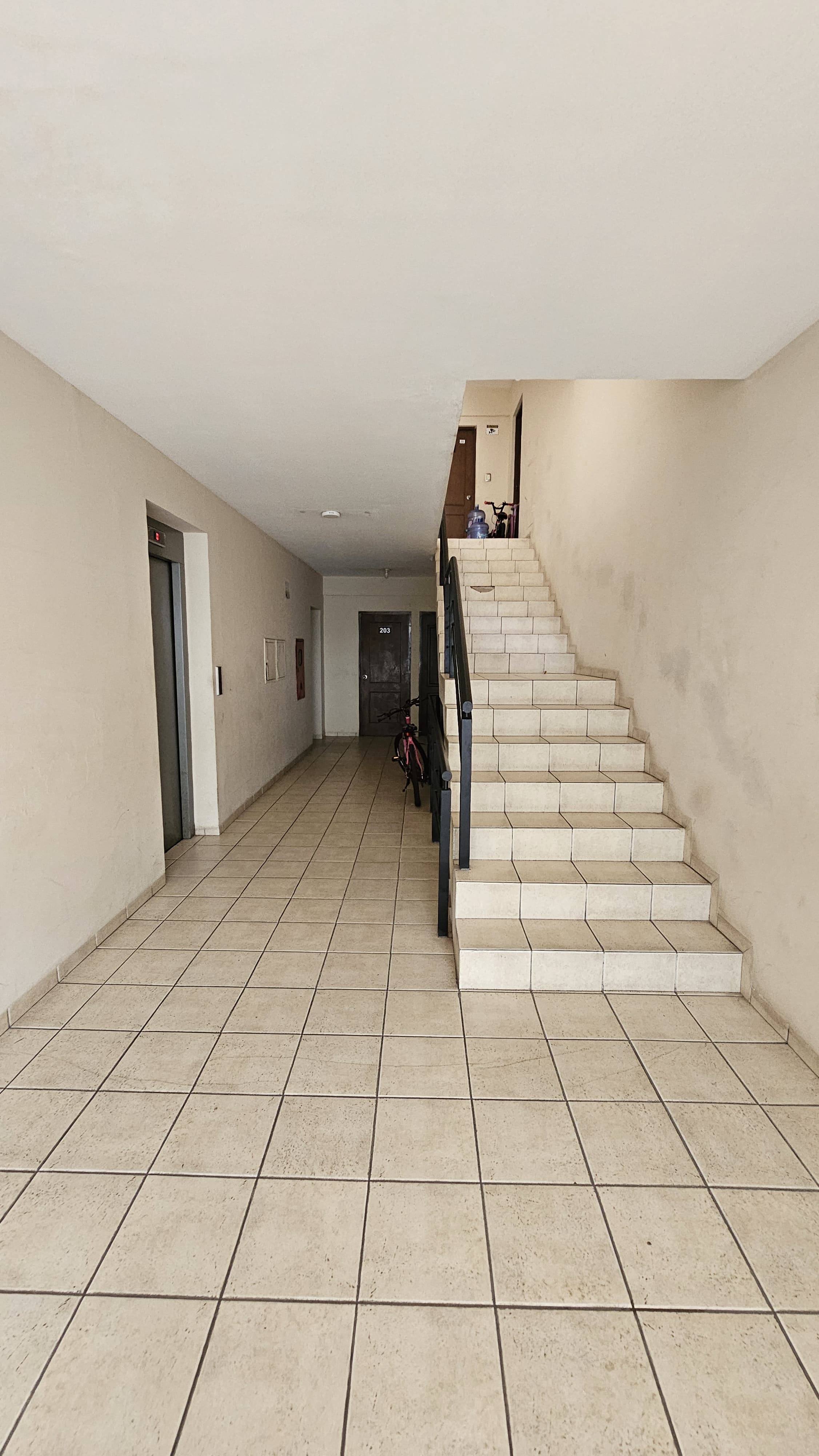 DEPARTAMENTO EN VENTA, 2DO ANILLO Y CINE CENTER