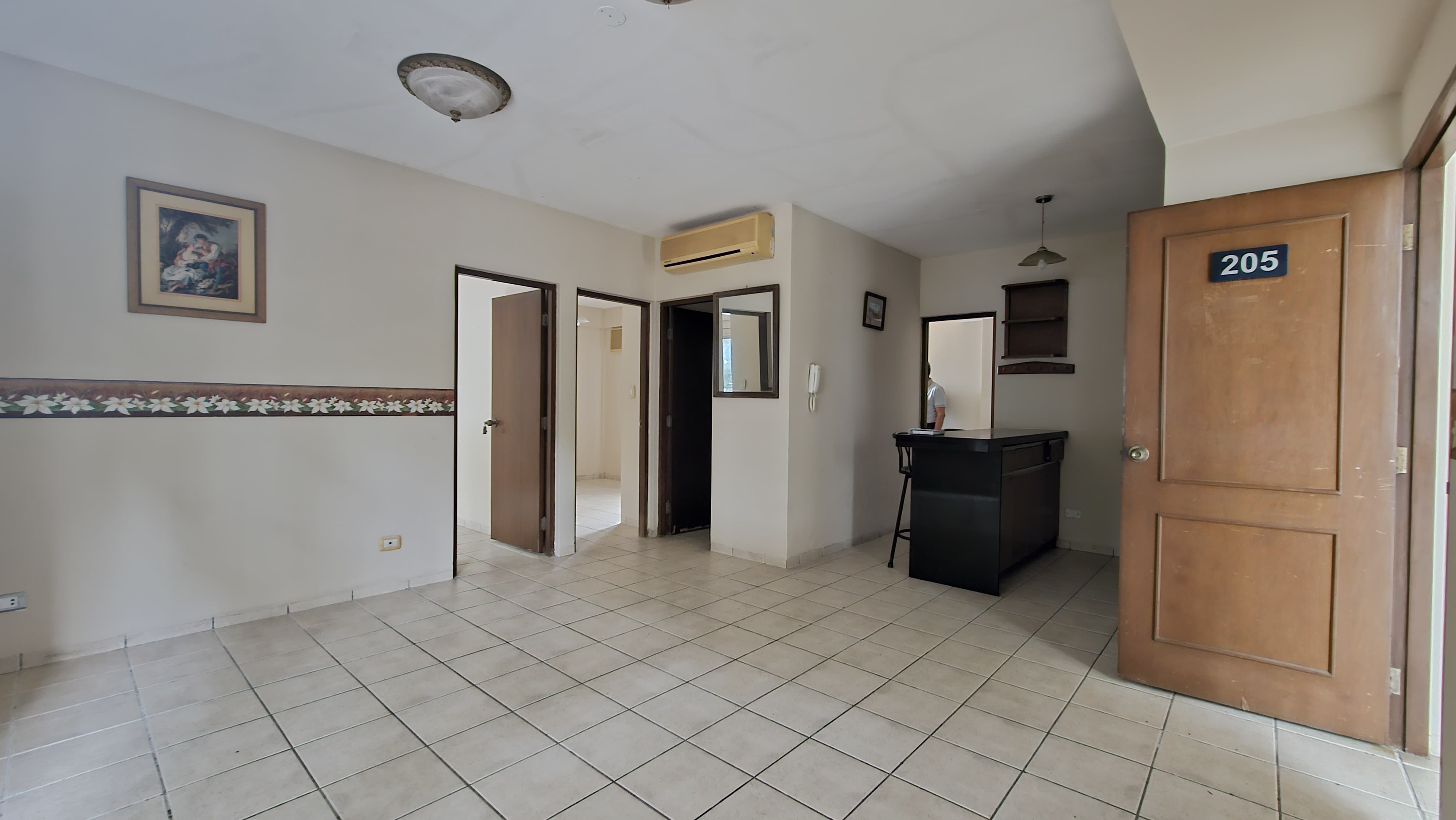 DEPARTAMENTO EN VENTA, 2DO ANILLO Y CINE CENTER