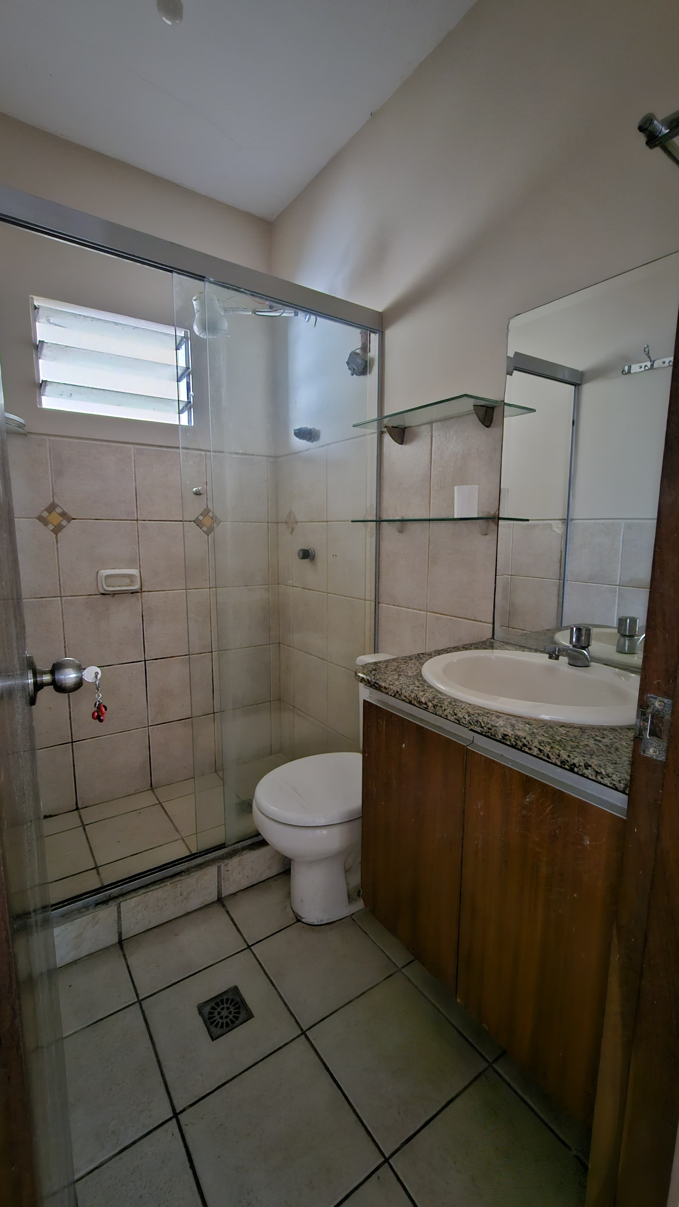 DEPARTAMENTO EN VENTA, 2DO ANILLO Y CINE CENTER