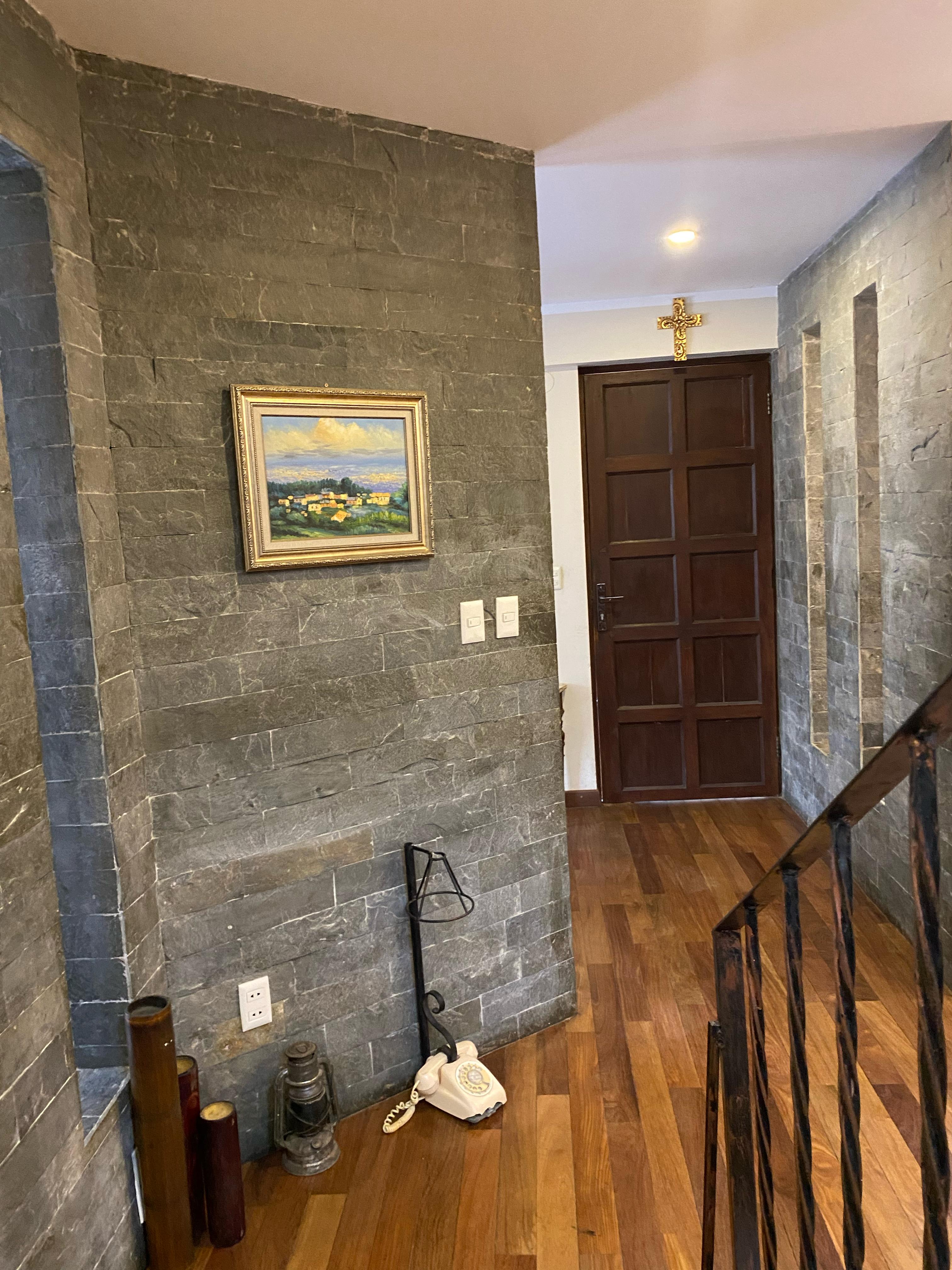 ¡Calacoto! Casa en esquina a precio de terreno 🏡✨