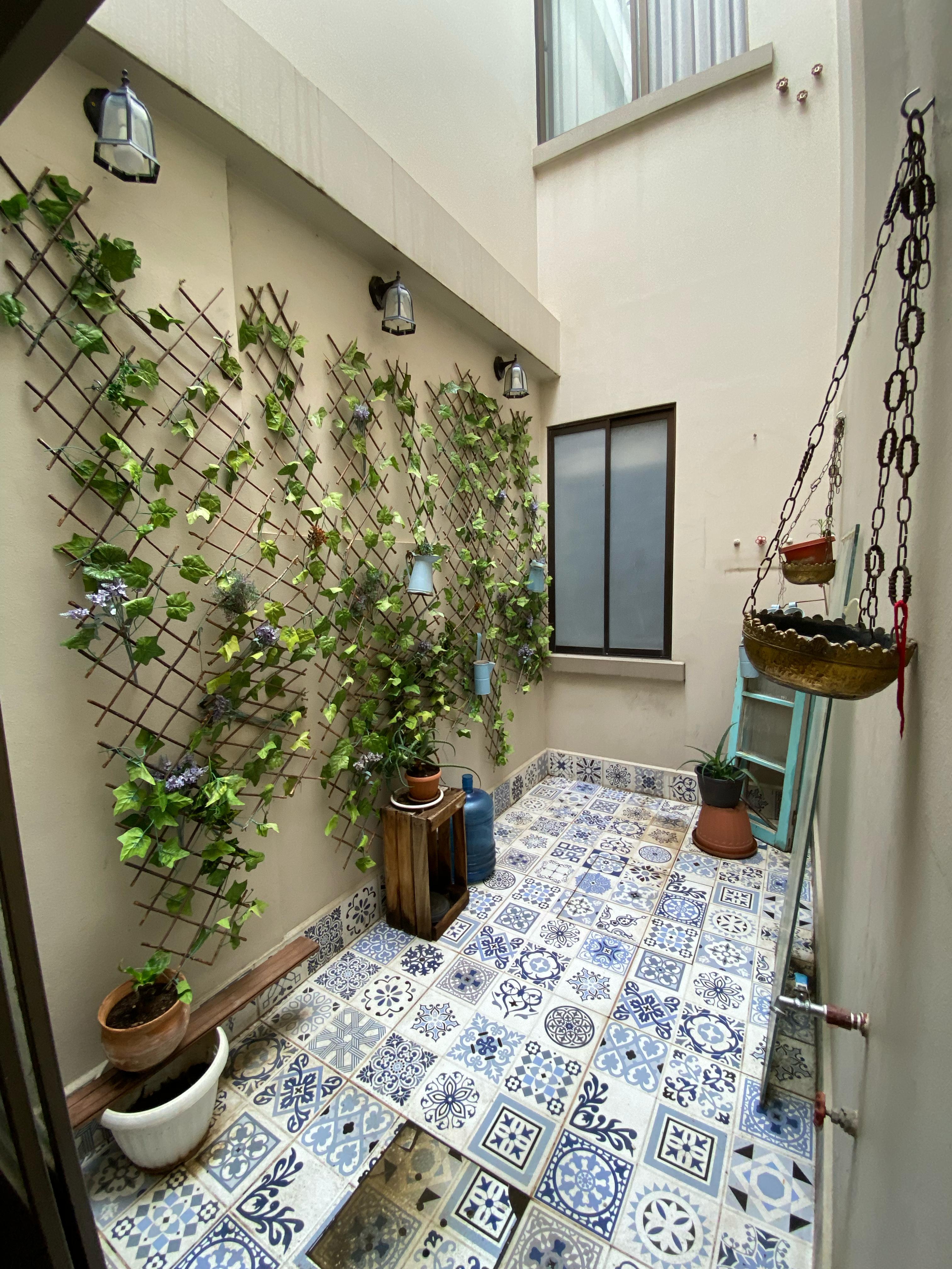 ¡Calacoto! Casa en esquina a precio de terreno 🏡✨