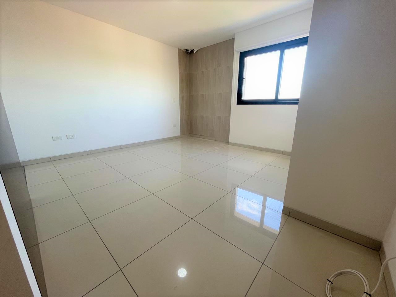 Hermoso departamento en venta de 2 dormitorios Zona Sur Parque Urbano entre 1er y 2do anillo