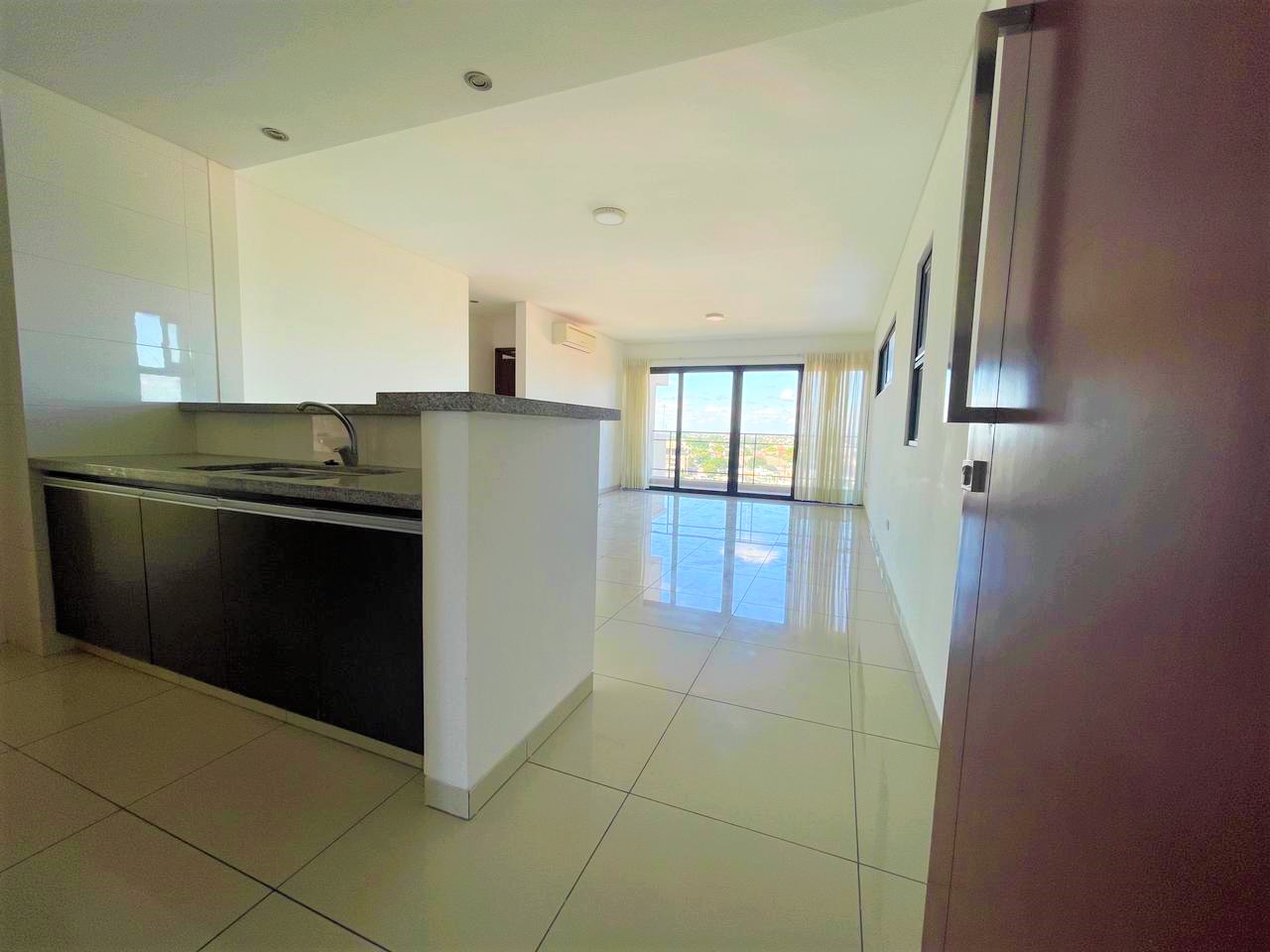 Hermoso departamento en venta de 2 dormitorios Zona Sur Parque Urbano entre 1er y 2do anillo