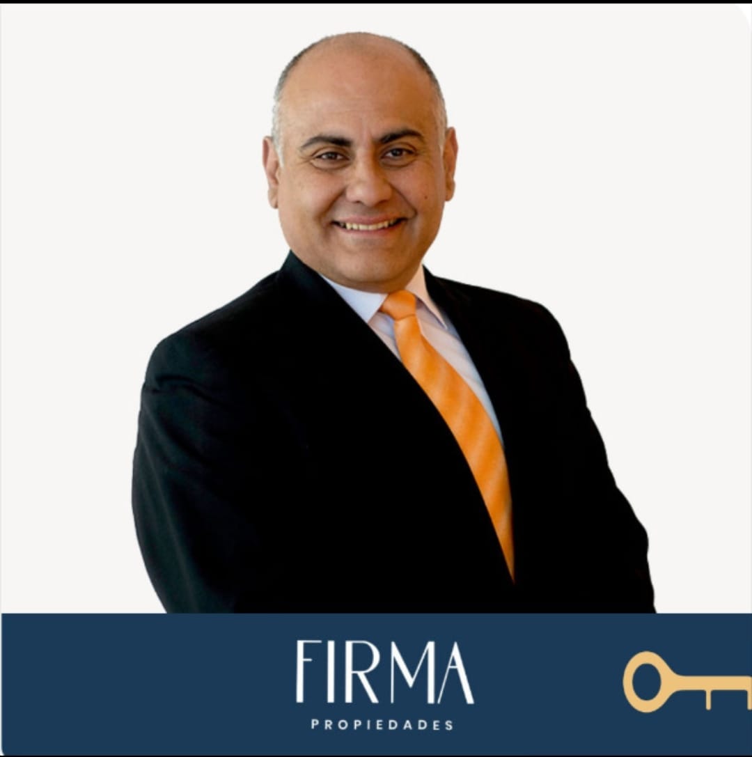 Xavier Rojas Urenda - FIRMA Propiedades.