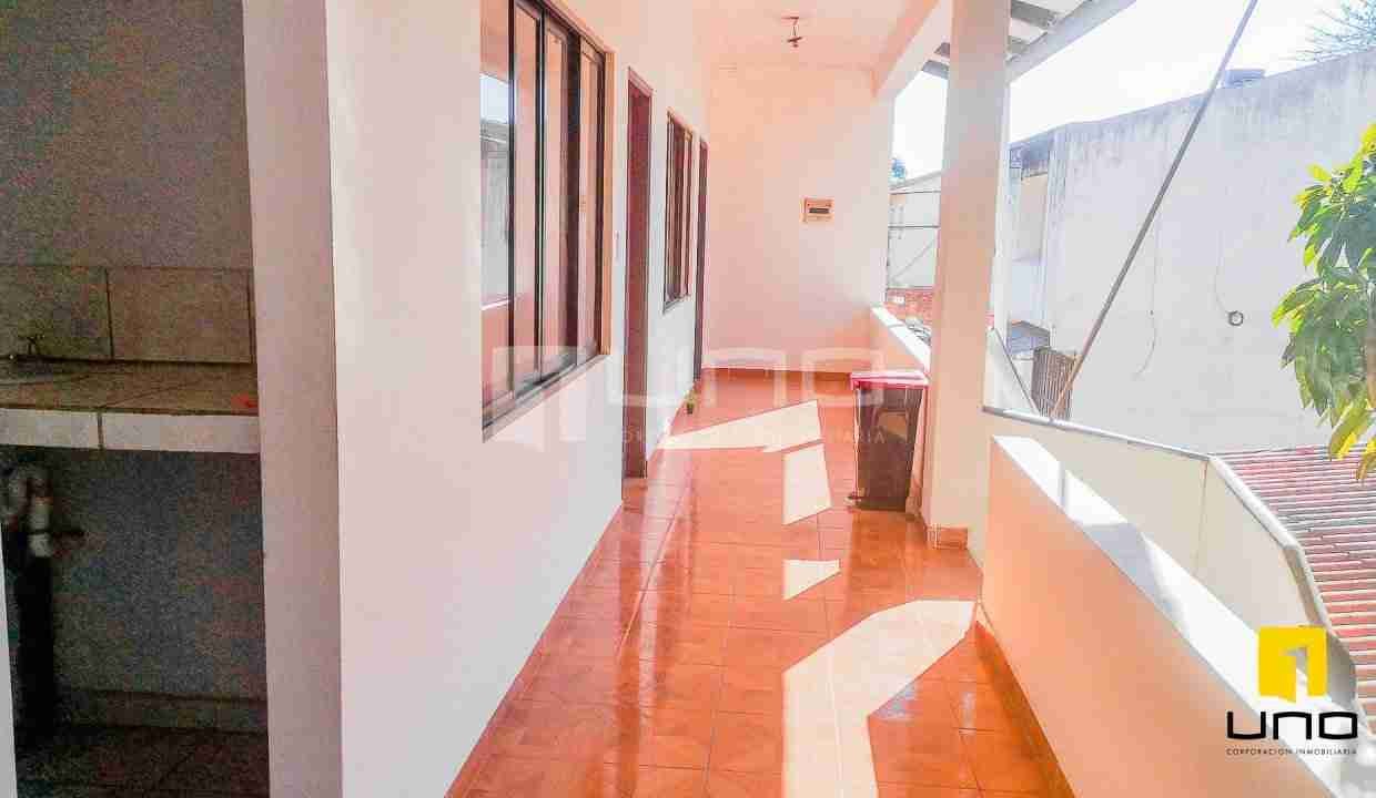 ZONA HIPERMAXI SUR VENDO CASA PARA INVERSIONISTA