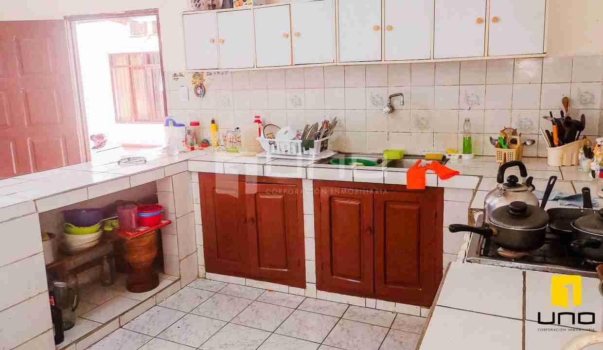 ZONA HIPERMAXI SUR VENDO CASA PARA INVERSIONISTA